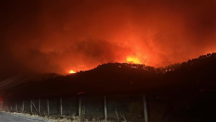 Çanakkale’de orman yangını: 5 köy tahliye edildi (5)