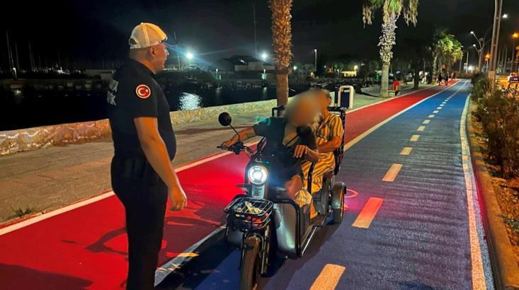 Bodrum'da yaya alanlarına girişi engelleyen sürücülere ceza yağdı