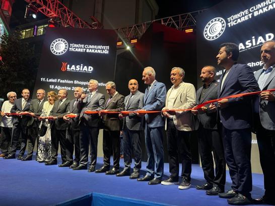 İstanbul - Ticaret Bakanı Bolat: İhracatta yıl sonunda 390 milyar doları aşacağız