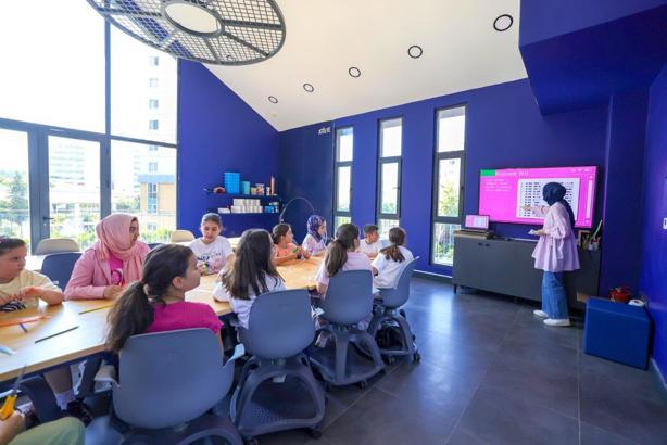 Ümraniye’de Yaz Kur’an Kursu öğrencileri bilimle buluştu