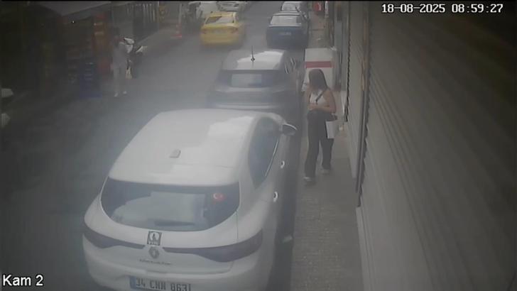 İstanbul - Fatih’te müşteri gibi bindikleri taksiyle kafeye gelip kurşun yağdırdılar; o anlar kamerada