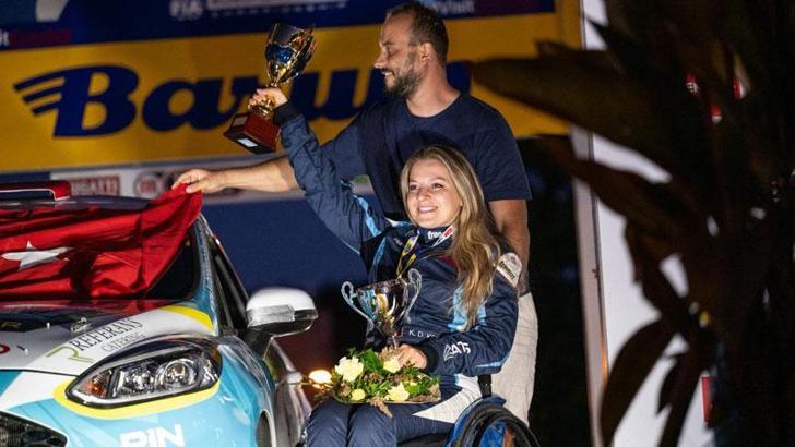 Türkiye'nin ilk engelli kadın pilotu, Avrupa Ralli Şampiyonası’nda 2 kez podyuma çıktı