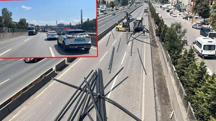 Dilovası'nda TIR’daki profiller yola düştü; İstanbul istikameti ulaşıma kapandı