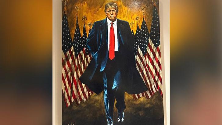 Trump'ın yeni portresi Beyaz Saray'a asıldı