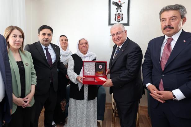 Bakan Güler: Terörsüz Türkiye, Türkiye Yüzyılı’nın en büyük eseri olacak (3)