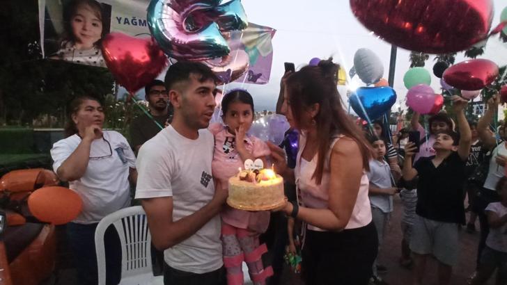 Spina bifida hastası Yağmur’un doğum günü için toplanan vatandaşlar balon uçurdu