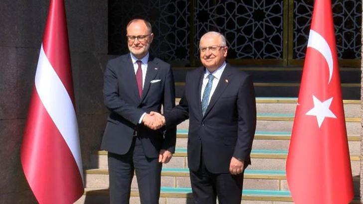 Bakan Güler, Letonyalı mevkidaşı Sprüds ile bir araya geldi