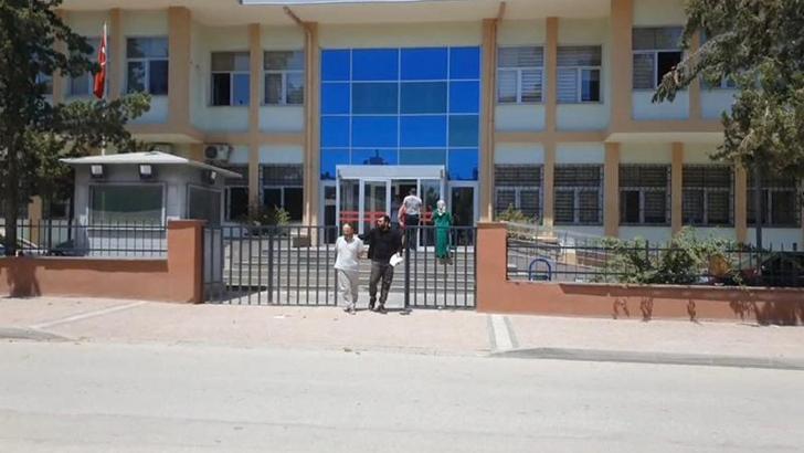 Annesini bıçaklayarak öldüren şüpheli, tedavi gördüğü hastanede yaşamını yitirdi