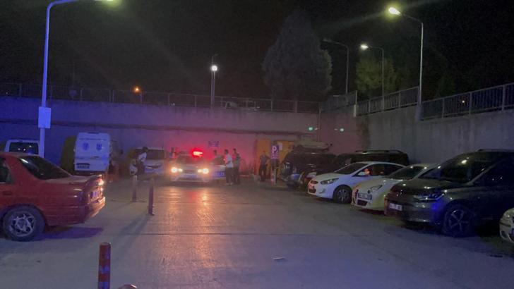 Sakarya’da hastane eczanesinde boşanma aşamasındaki eşini silahla vurdu