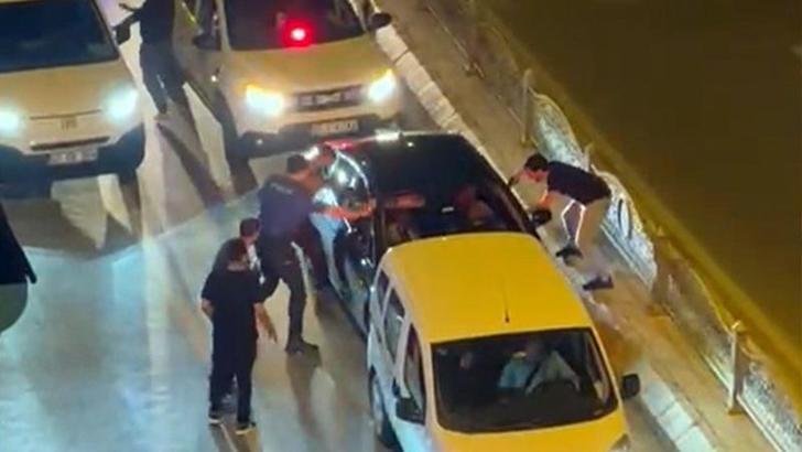 Edirne'de takiple durdurulan otomobilde 6 kaçak göçmen yakalandı