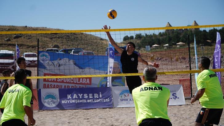 Erciyes’te ‘En Havalı Voleybol Turnuvası’ başladı