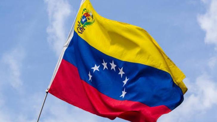 Venezuela'da yüzlerce kişi, Ulusal Bolivarcı Milis Gücü'ne kayıt yaptırdı