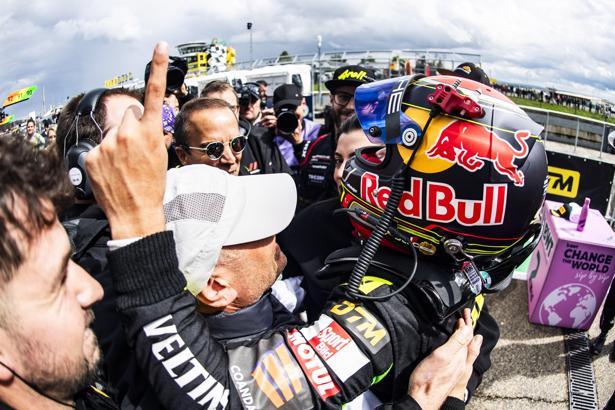 Ayhancan Güven, DTM Sachsenring’de üst üste ikinci galibiyetini aldı