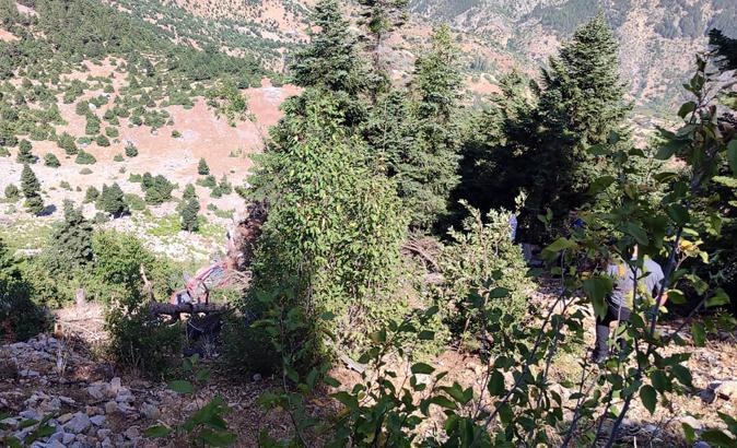 Adana’da otomobil uçuruma yuvarlandı: 2 ölü