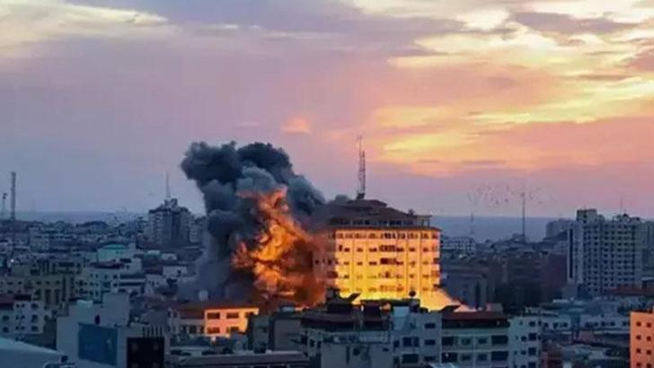 İsrail'den Yemen'in başkenti Sana'ya hava saldırısı