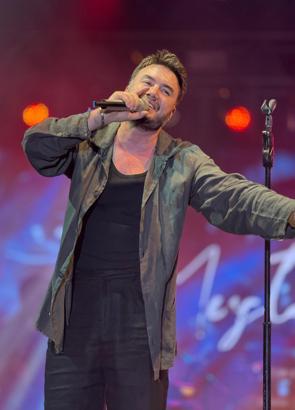 Burdur'da Mustafa Ceceli konseri