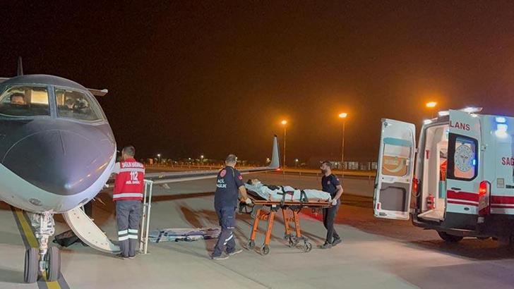 Kaza sonrası kafa travması ve felç geçiren çocuk, ambulans uçakla sevk edildi