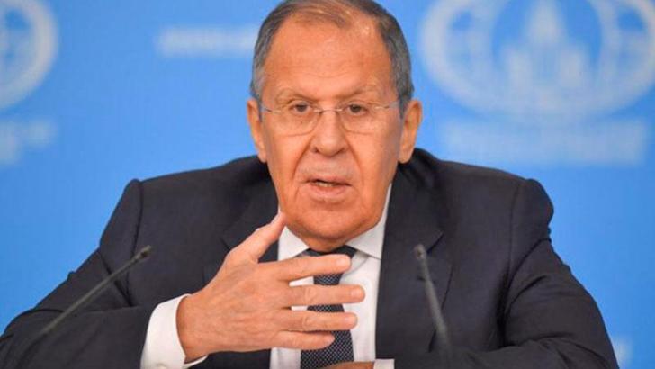 Lavrov: Putin ile Zelenskiy arasında görüşme planı yok