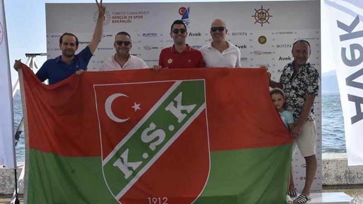 Karşıyaka'daki yelken şampiyonasına görkemli kapanış