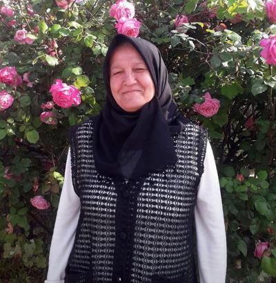 Hafif ticari araçla çarpışan motosikletteki anne öldü, kızı ağır yaralandı