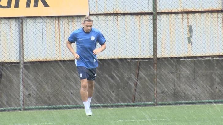 Taylan Antalyalı, Çaykur Rizespor’da antrenmana çıktı