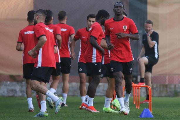 Gençlerbirliği'nde Fenerbahçe mesaisi başladı