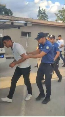 Ankara'da 'yol verme' tartışmasında sürücüyü bıçakla yaralayan 4 şüpheli tutuklandı