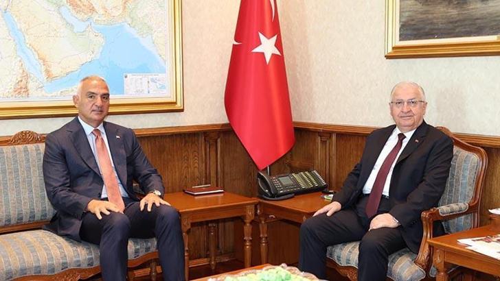 Bakan Güler ile Bakan Ersoy bir araya geldi