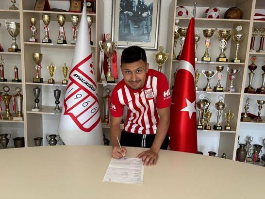 Ayvalıkgücü'ne Karşıyaka'dan kanat