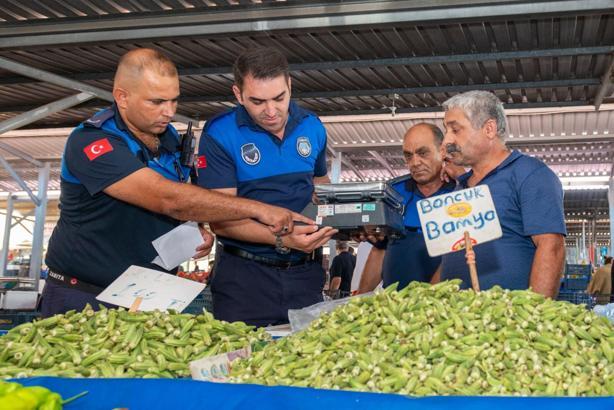 Yenişehir Belediyesi semt pazarlarında denetimlerini sürdürüyor