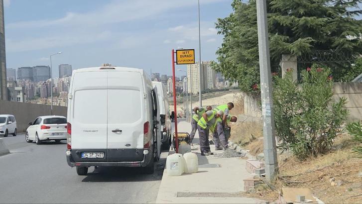 İstanbul- Avcılar'da otobüs durağına taşlarla bank yapmıştı; ekipler çalışmalarına başladı