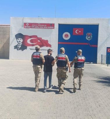 17 yıl kesinleşmiş hapis cezası bulunan firari hükümlü yakalandı