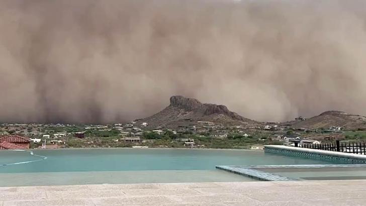 Arizona’da toz fırtınası: 55 bin kişi elektriksiz kaldı