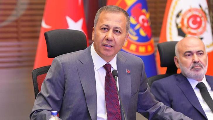 Bakan Yerlikaya, büyükşehir valileri ile bir araya geldi