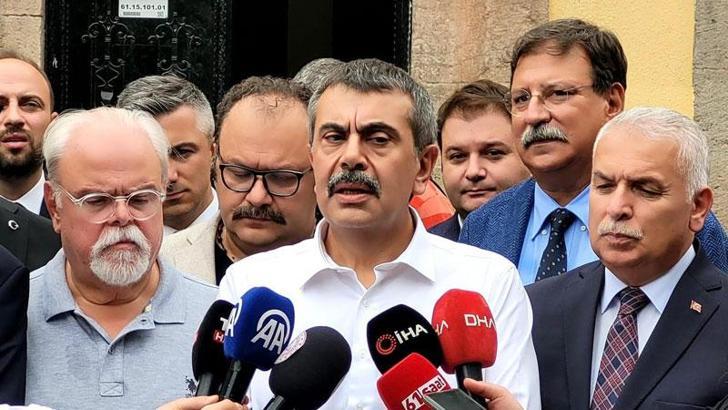 Bakan Tekin: Eğitim sadece öğretmenlerimizin sırtına yüklenecek bir süreç değil