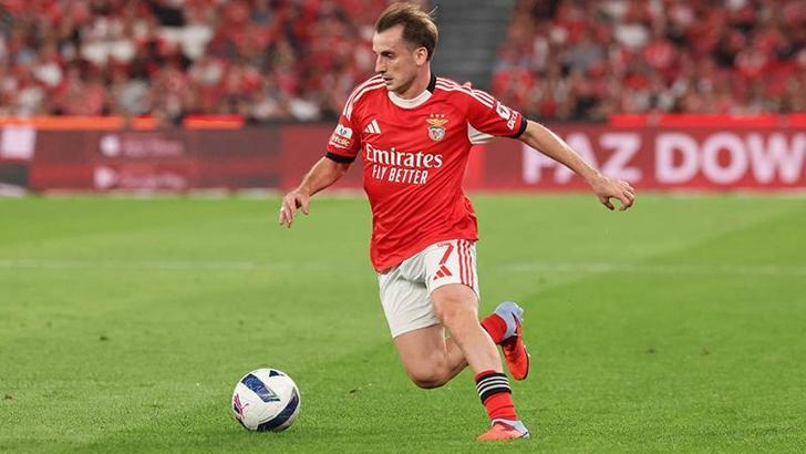 Benfica, Kerem Aktürkoğlu'nun Fenerbahçe'ye transfer olduğunu açıkladı