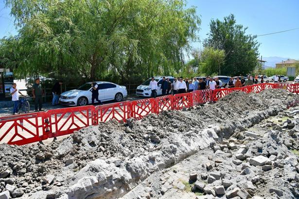 Büyükşehir Belediyesi’nden Sultan Sazlığı’nda su çalışmaları