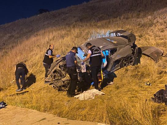 Ankara'da otomobil takla attı: 1 ölü, 1 yaralı