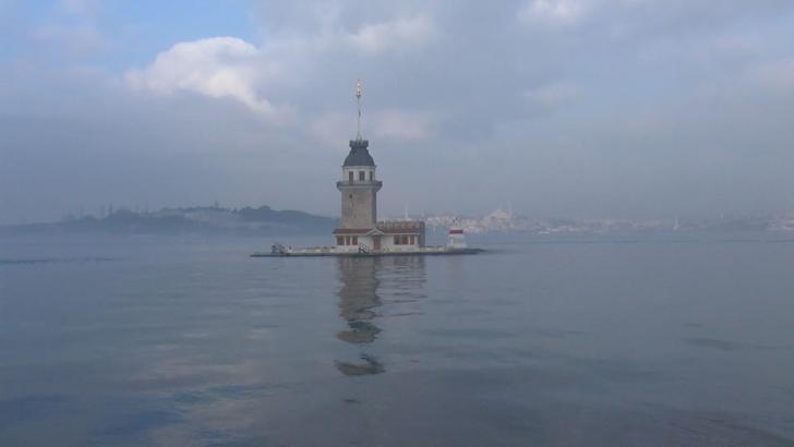 İstanbul-İstanbul Boğazı’nda sis etkili oluyor