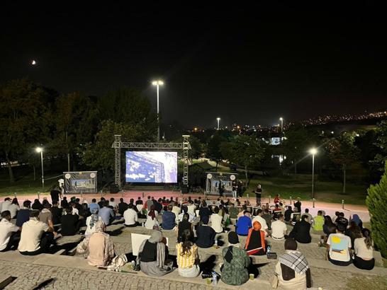 AK Parti İzmir Gençlik Kolları'ndan, 'Gazze İçin Perde Açılıyor' belgeseli
