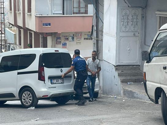 Firari hükümlü, darbettiği eşinin ihbarı sonrası yakalandı/Ek fotoğraf