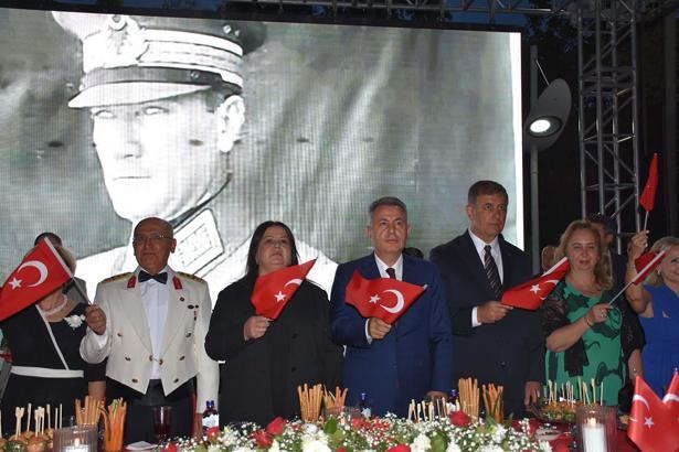 İzmir'de 30 Ağustos Zafer Bayramı resepsiyonu