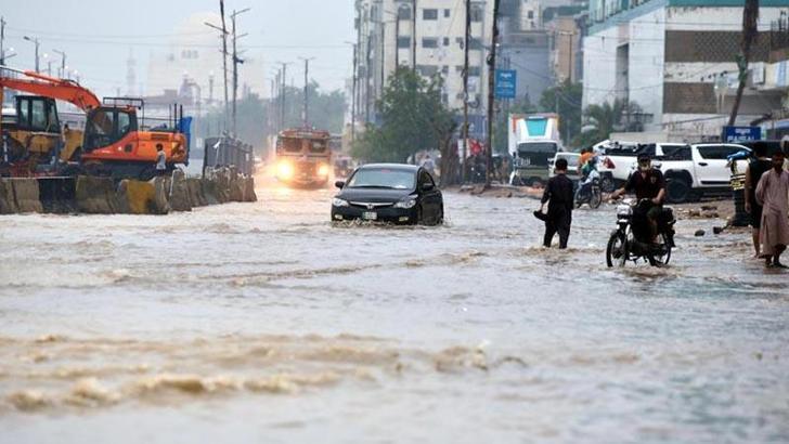 Pakistan'ın Pencap eyaletindeki sel yaklaşık 2 milyon kişiyi etkiledi