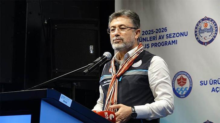 Bakan Yumaklı: Müsilajdan olumsuz etkilenen balıkçılarımıza destek sağlayacağız