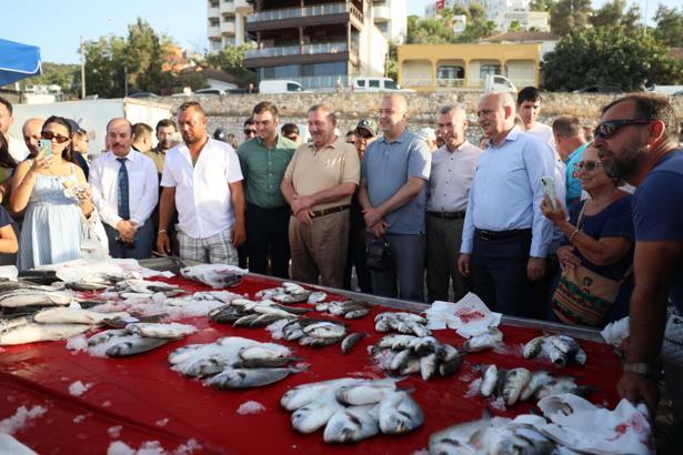 Muğla'da balıkçılar, 'Vira Bismillah' deyip denize açıldı