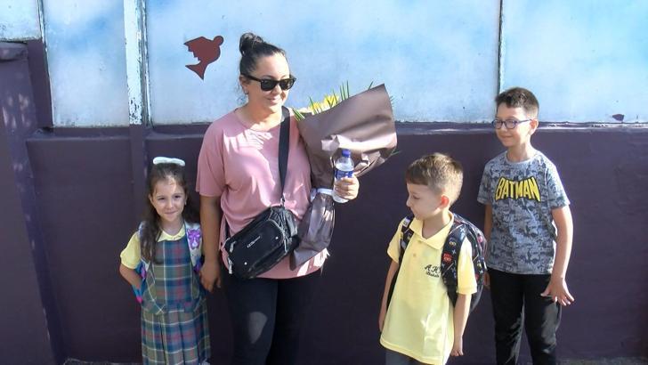 İstanbul- İstanbul'da uyum haftası düzenlenen törenle başladı