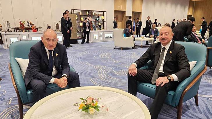 Aliyev ve Paşinyan, Çin’de bir araya geldi