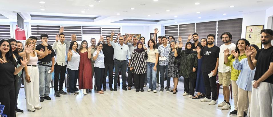 Muratpaşa gençlere yol arkadaşı