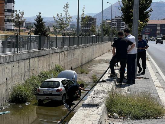 Kayseri’de otomobil sulama kanalına düştü: 1 yaralı