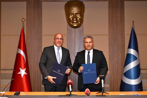 Anadolu Üniversitesi’nde maaş promosyon protokolü imzalandı